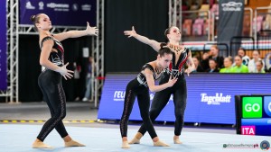 q w3 bal ita2 campana emma gamba martina masi maddalena sfe07142 copia simone ferraro ph copia